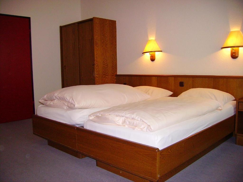 Hotel An Der Hauptallee Bad Pyrmont Room photo